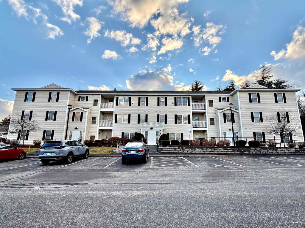 14 Vista Ridge Dr Unit 60, Londonderry, NH 03053