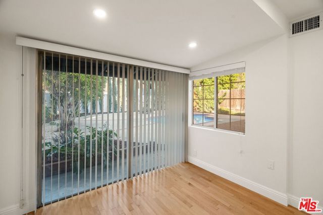 15005 Killion Street, Sherman Oaks, CA 91411