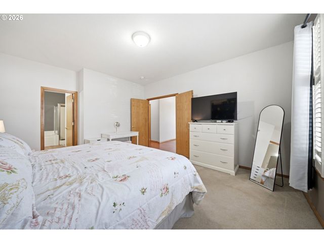 17146 Se 23RD Dr 60, Vancouver, WA 98683
