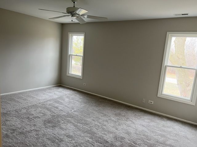 1437 Clairmont Court 200, Vernon Hills, IL 60061