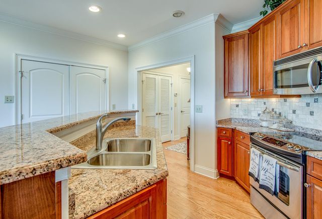 400 Warioto Way Apt 512, Ashland City, TN 37015