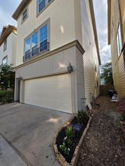 10722 Clearview Villa Place, Houston, TX 77025