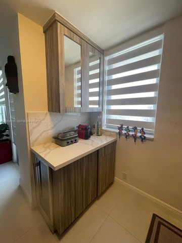9225 Collins Ave 1407, Surfside, FL 33154