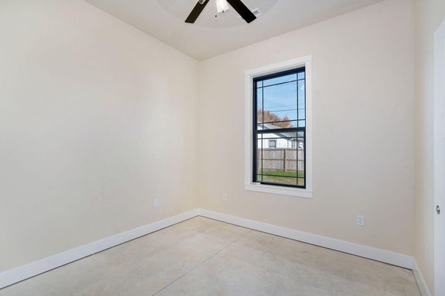 718 S Hickory Street, Mt Vernon, MO 65712