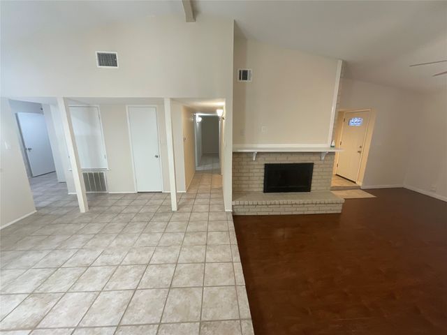 2017 Osage Trail, Grand Prairie, TX 75052