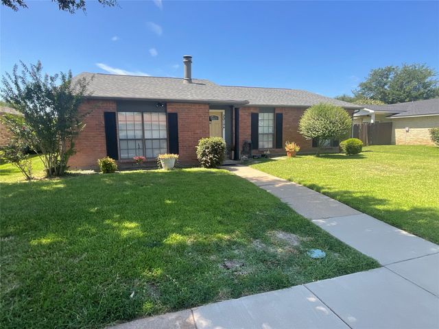 2017 Osage Trail, Grand Prairie, TX 75052