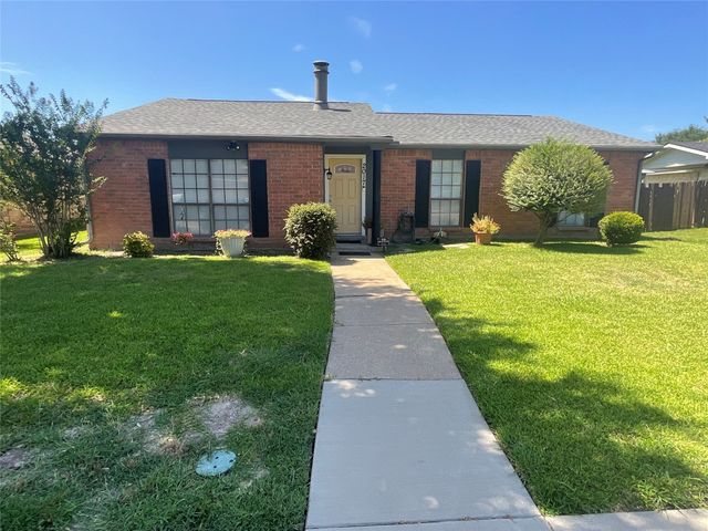 2017 Osage Trail, Grand Prairie, TX 75052