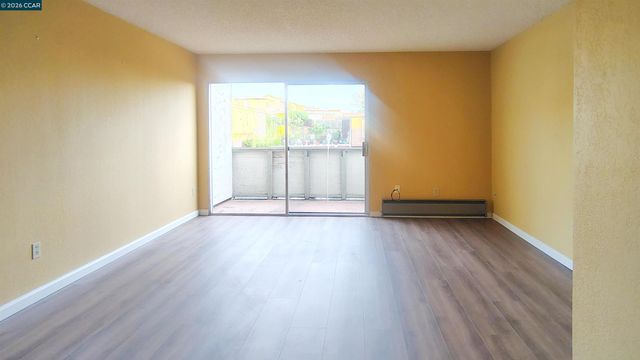 3161 Birmingham Dr 205, Richmond, CA 94806