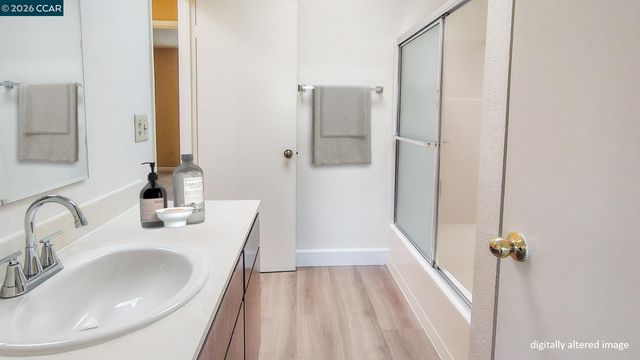 3161 Birmingham Dr 205, Richmond, CA 94806