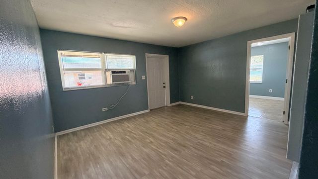 1225 Ave K, Fort Pierce, FL 34950