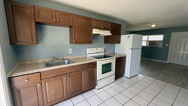 1225 Ave K, Fort Pierce, FL 34950