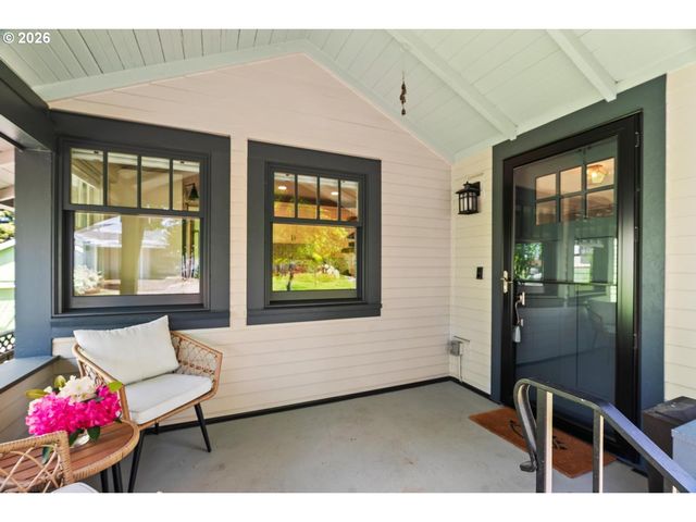 2958 Ne 64TH Ave, Portland, OR 97213