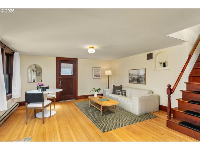 2958 Ne 64TH Ave, Portland, OR 97213