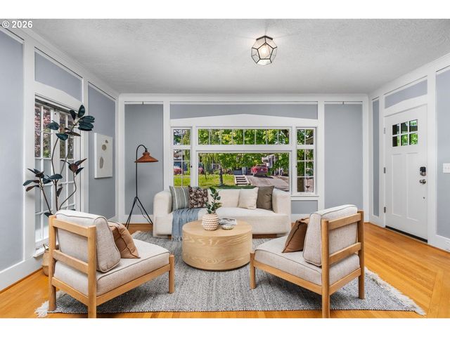 2958 Ne 64TH Ave, Portland, OR 97213