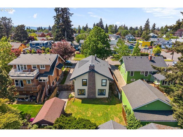 2958 Ne 64TH Ave, Portland, OR 97213