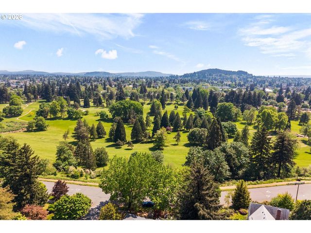 2958 Ne 64TH Ave, Portland, OR 97213