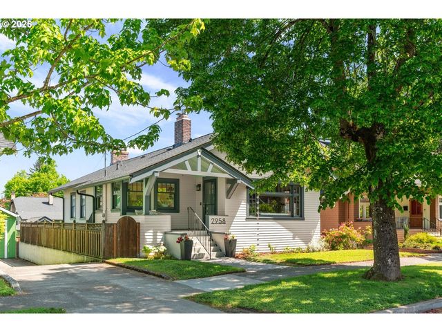 2958 Ne 64TH Ave, Portland, OR 97213