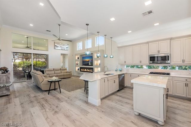 19496 La Serena DR, Estero, FL 33967