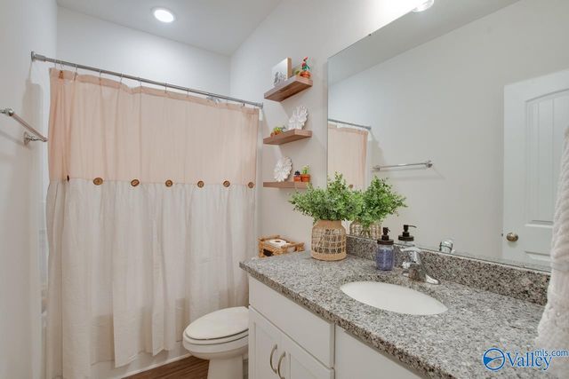 9119 Monteagle Boulevard, Owens Cross Roads, AL 35763