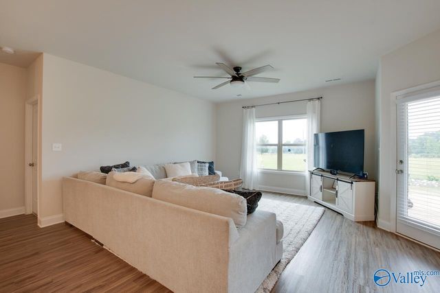 9119 Monteagle Boulevard, Owens Cross Roads, AL 35763