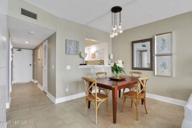 601 1ST Street S 3C, Jacksonville Beach, FL 32250