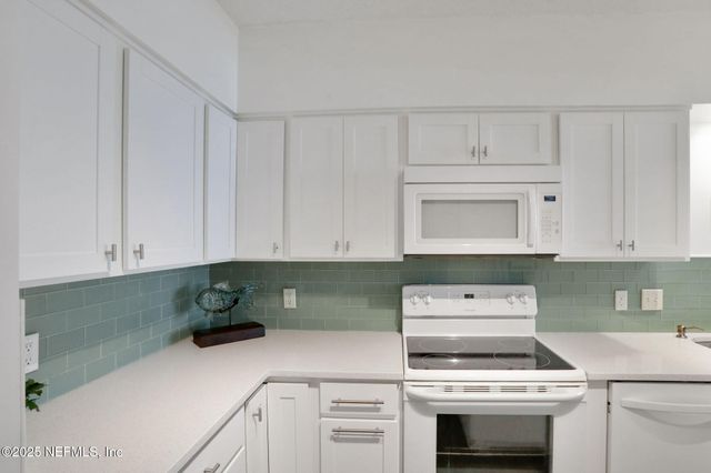 601 1ST Street S 3C, Jacksonville Beach, FL 32250