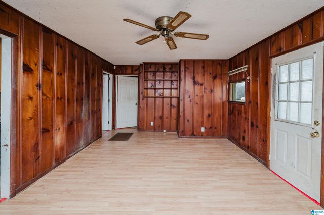 2017 29TH AVENUE, Bessemer, AL 35023