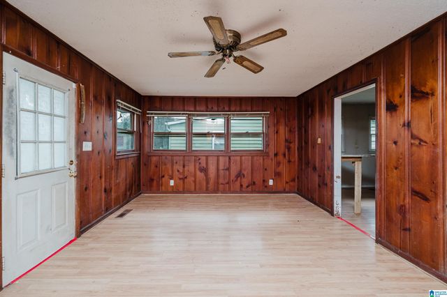 2017 29TH AVENUE, Bessemer, AL 35023