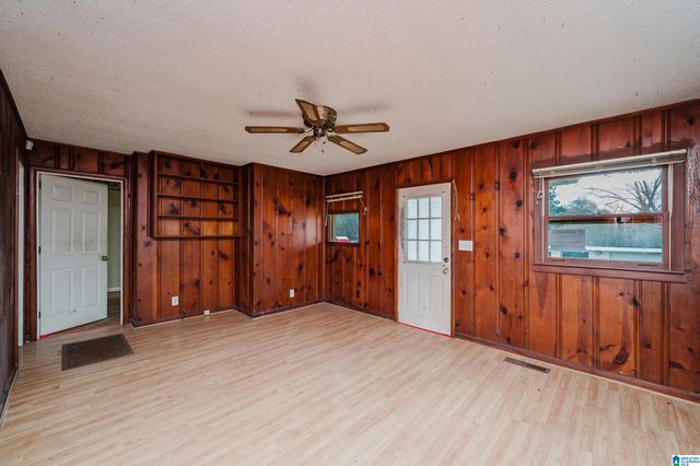 2017 29TH AVENUE, Bessemer, AL 35023