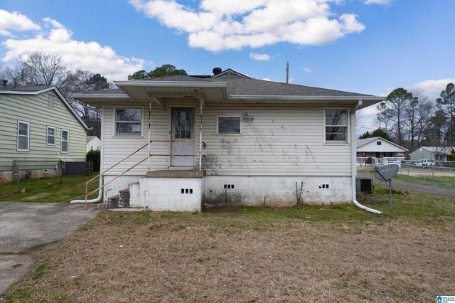 2017 29TH AVENUE, Bessemer, AL 35023