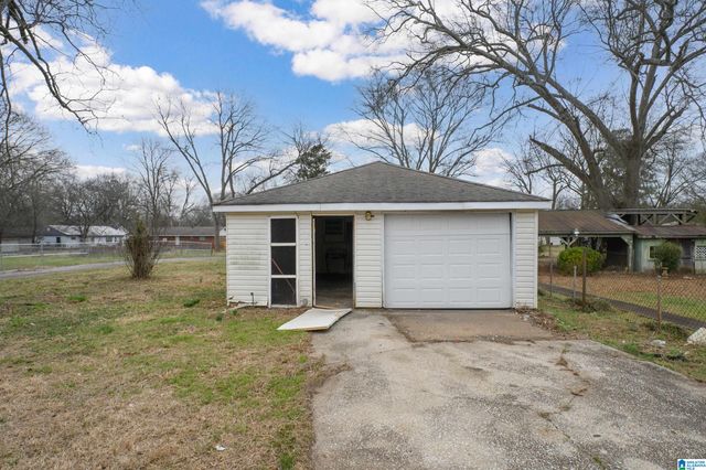2017 29TH AVENUE, Bessemer, AL 35023