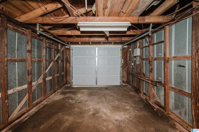 2017 29TH AVENUE, Bessemer, AL 35023