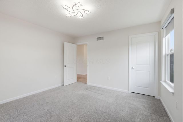 318 Solar Wind Road, Delaware, OH 43015