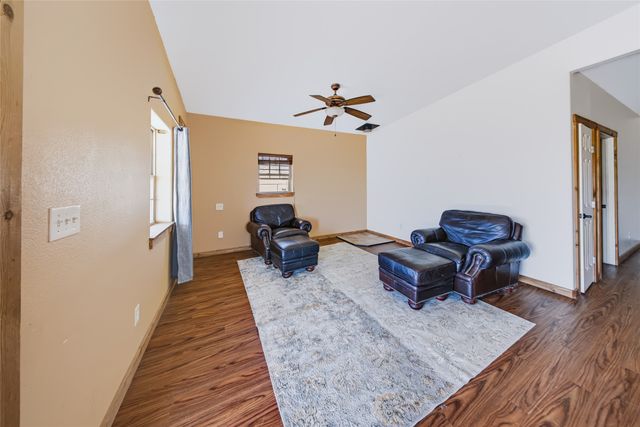560 Green Acres Road, Weatherford, TX 76088