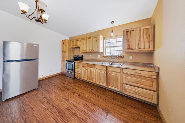 560 Green Acres Road, Weatherford, TX 76088