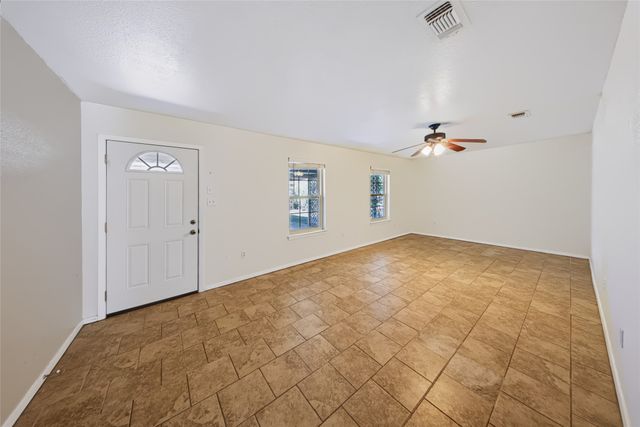 560 Green Acres Road, Weatherford, TX 76088