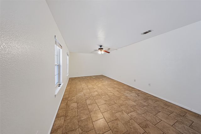 560 Green Acres Road, Weatherford, TX 76088