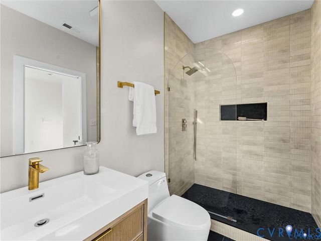 2200 3Rd Ave, Richmond, VA 23222