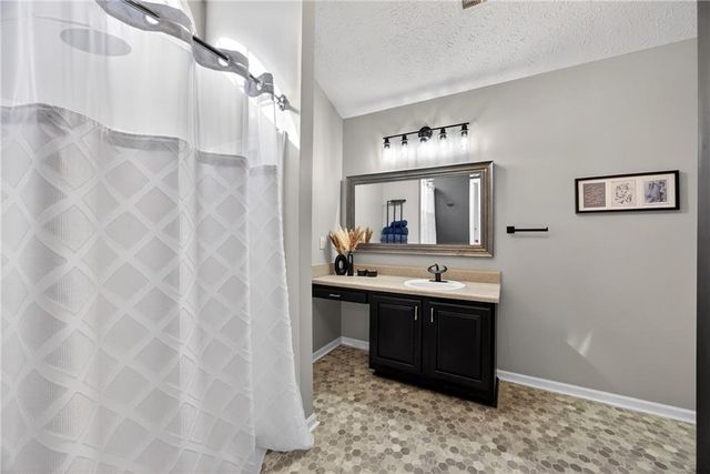 9899 Vista Circle, Union City, GA 30291
