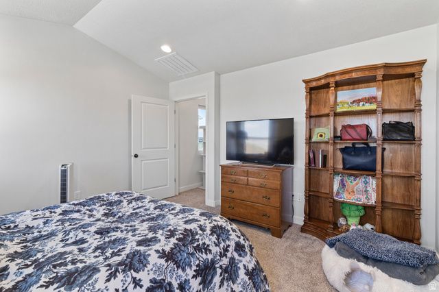 3233 S BURKHILL LN, Syracuse, UT 84075