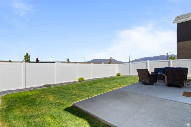 3233 S BURKHILL LN, Syracuse, UT 84075