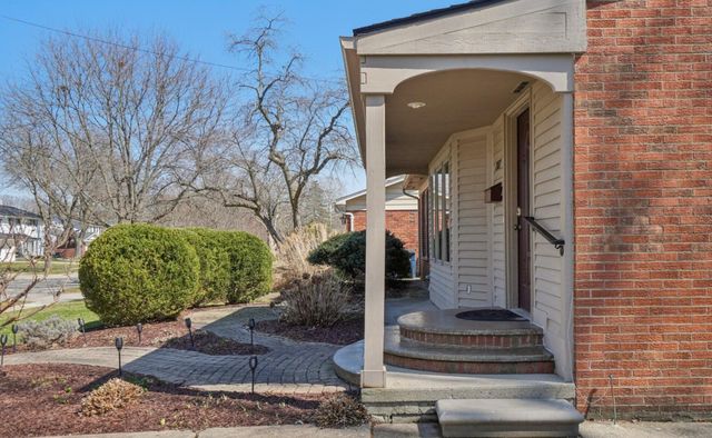 1957 Coronada Drive, Ann Arbor, MI 48103