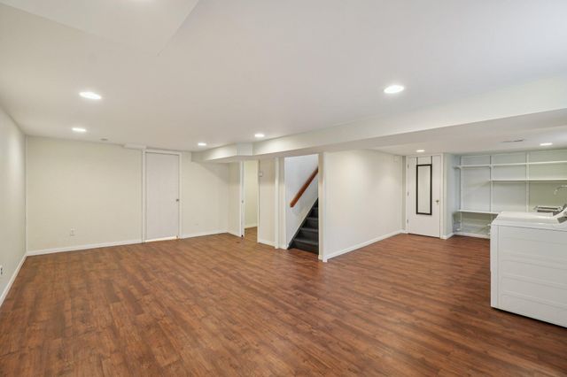 1957 Coronada Drive, Ann Arbor, MI 48103