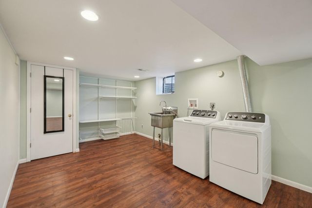 1957 Coronada Drive, Ann Arbor, MI 48103