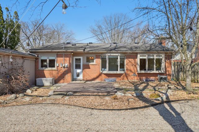 1957 Coronada Drive, Ann Arbor, MI 48103