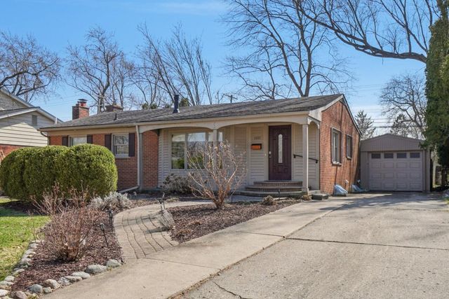 1957 Coronada Drive, Ann Arbor, MI 48103