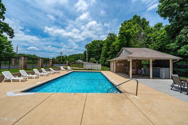 575 Boring Chapel Road Apt 25, Johnson City, TN 37615