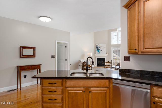 575 Boring Chapel Road Apt 25, Johnson City, TN 37615