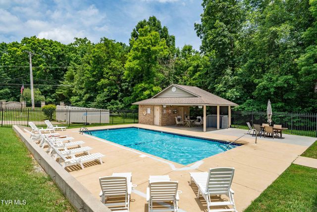 575 Boring Chapel Road Apt 25, Johnson City, TN 37615