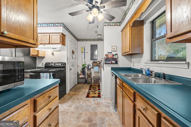 75 Country View Drive, Eastanollee, GA 30538